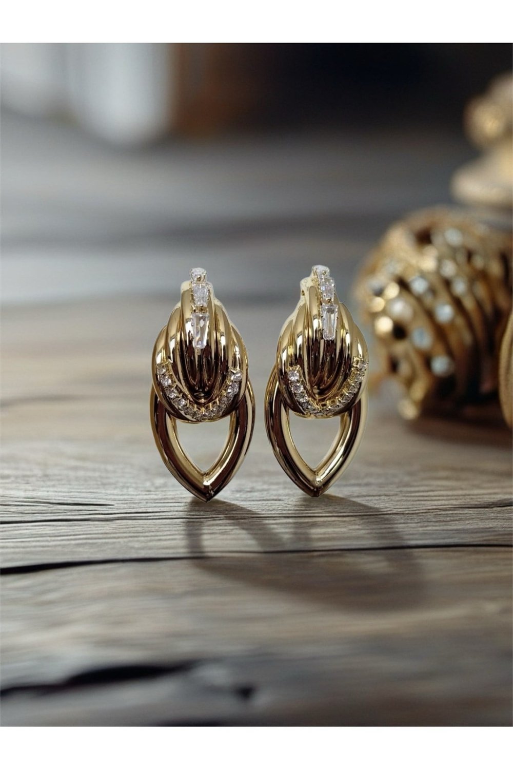 Vintage taşlı küpe xuping seri 4,5 cm