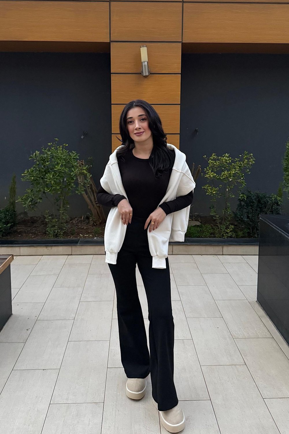 BELİ LASTİKLİ İSPANYOL PANTOLON-Siyah