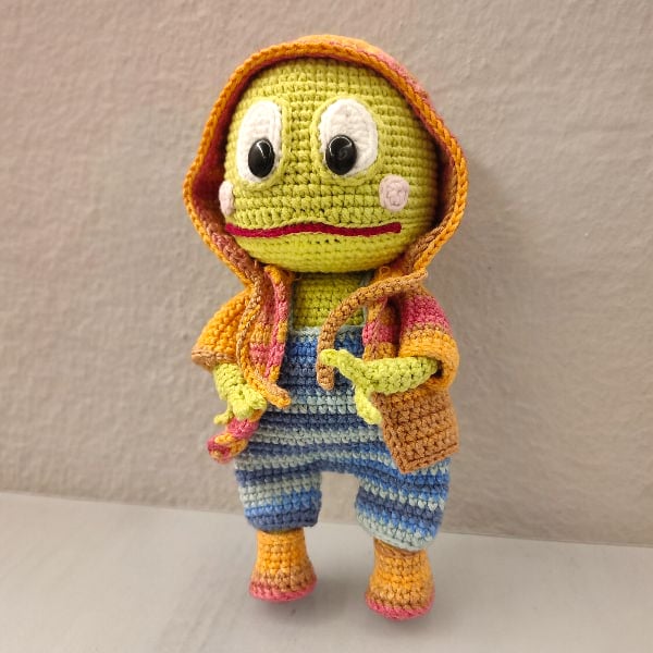 Sir Green Amigurumi El Yapımı Şapkalı Oyuncak