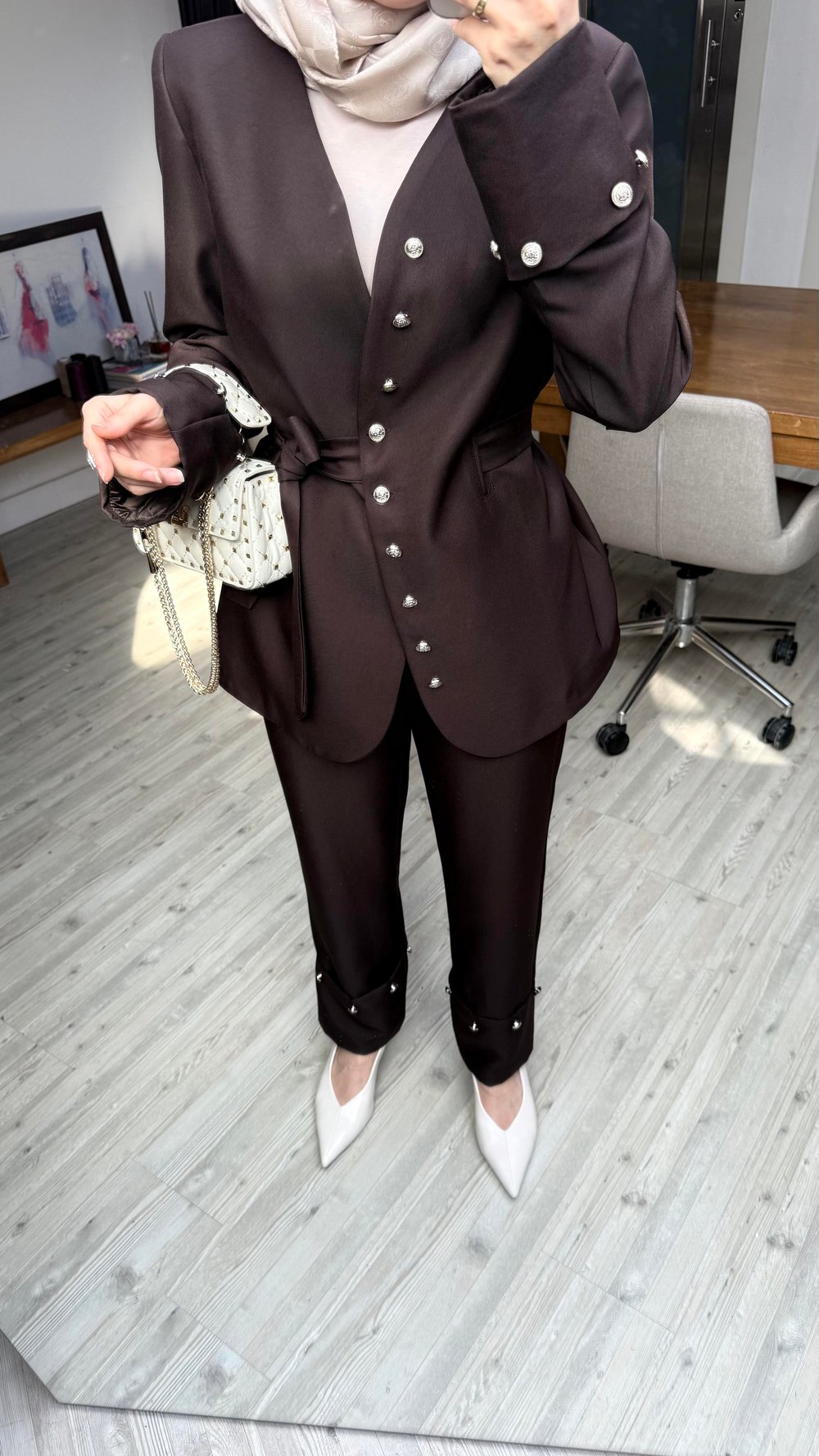 GUES TASARIM TAKIM | KAHVERENGİ