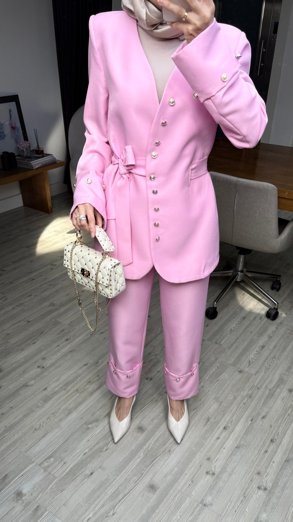 GUES TASARIM TAKIM | PEMBE