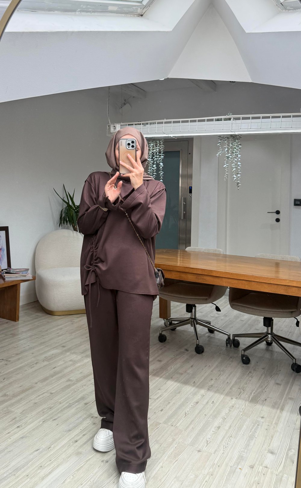 Mukta Büzgü Detaylı Oysh Takım Kahverengi