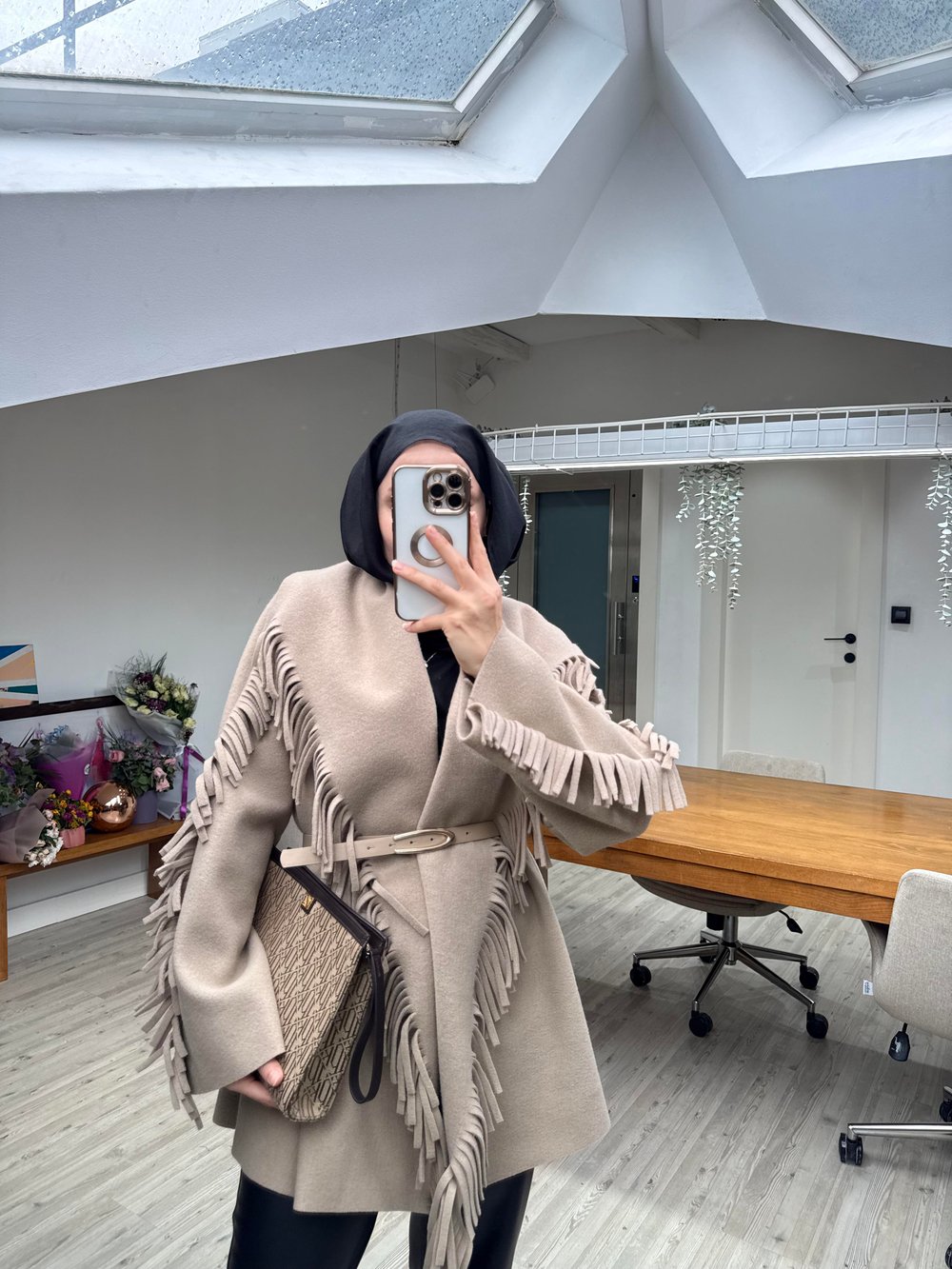 Yeni Helen Saçaklı Kaban Ceket - Bej