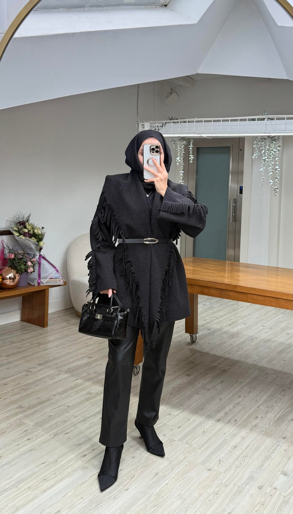 Yeni Helen Saçaklı Kaban Ceket - Siyah