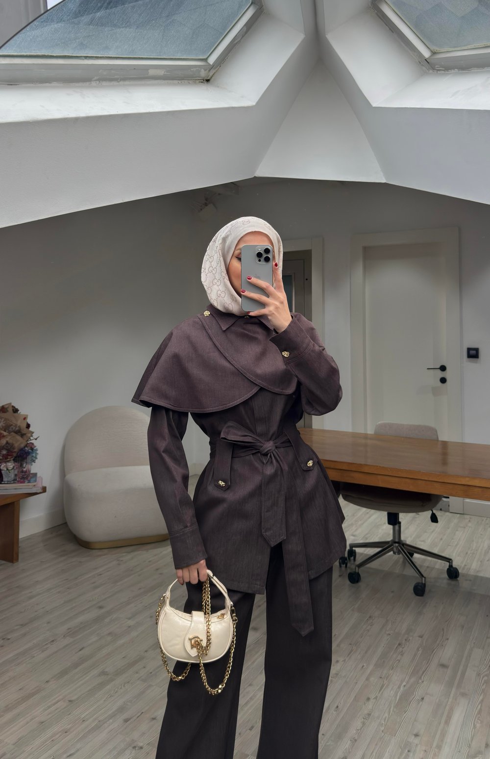 Yeni Sezon Pelerinli Denim Tasarım Takım Kahverengi ÖN SİPARİŞ