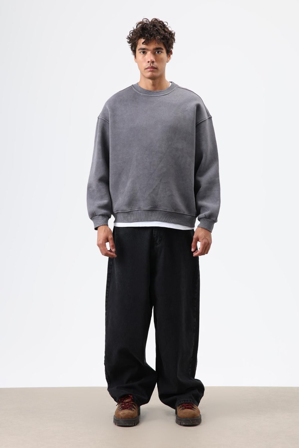 Basic Oversize Yıkamalı Sweatshirt Füme