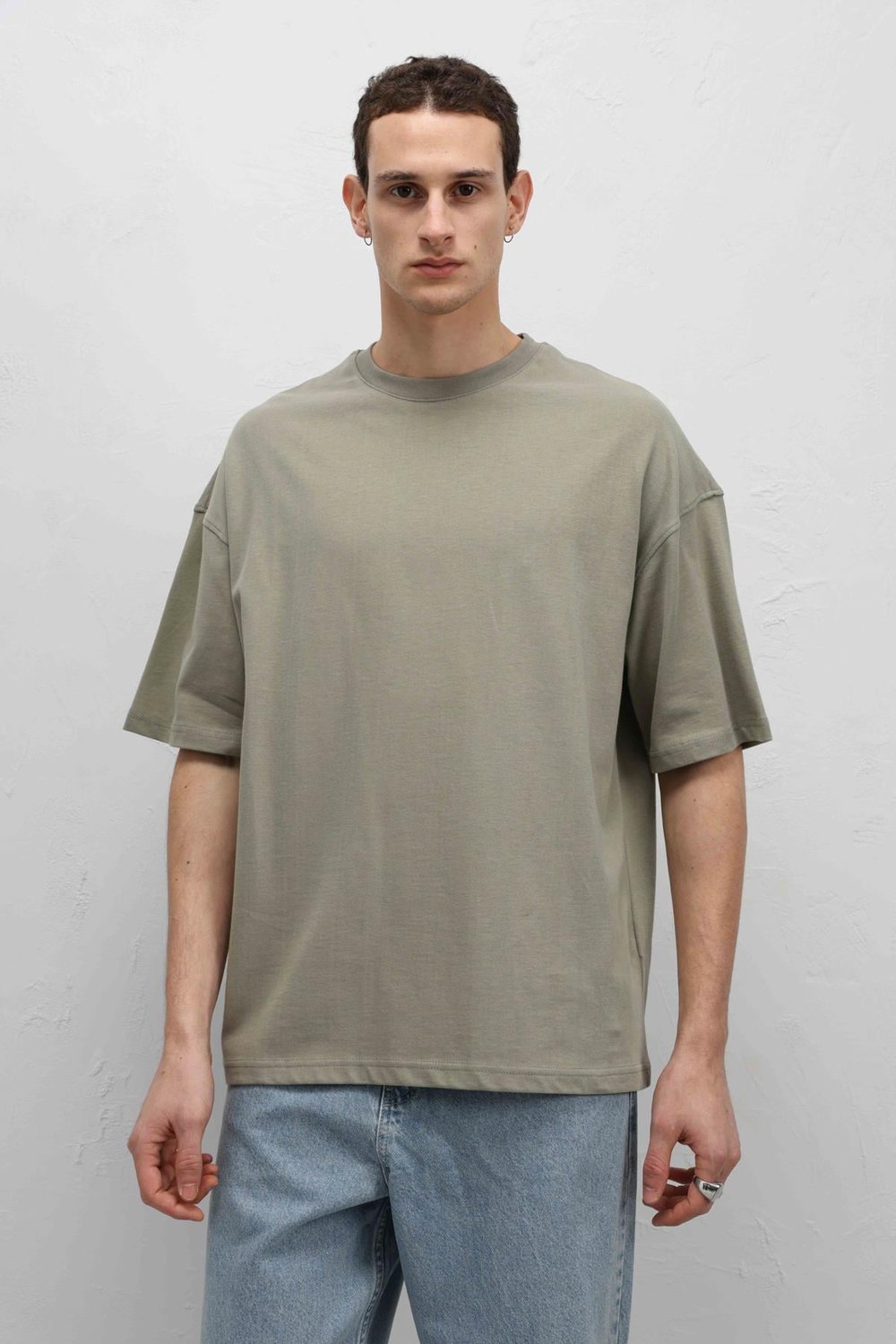 Basic Oversize Bisiklet Yaka Tişört Haki