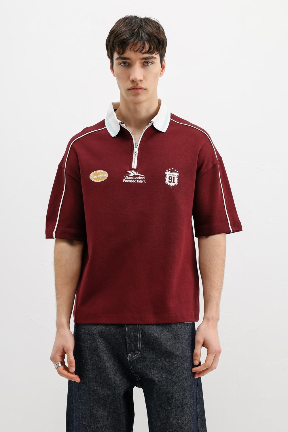 Fermuarlı Yaka Baskılı Oversize Tişört Bordo