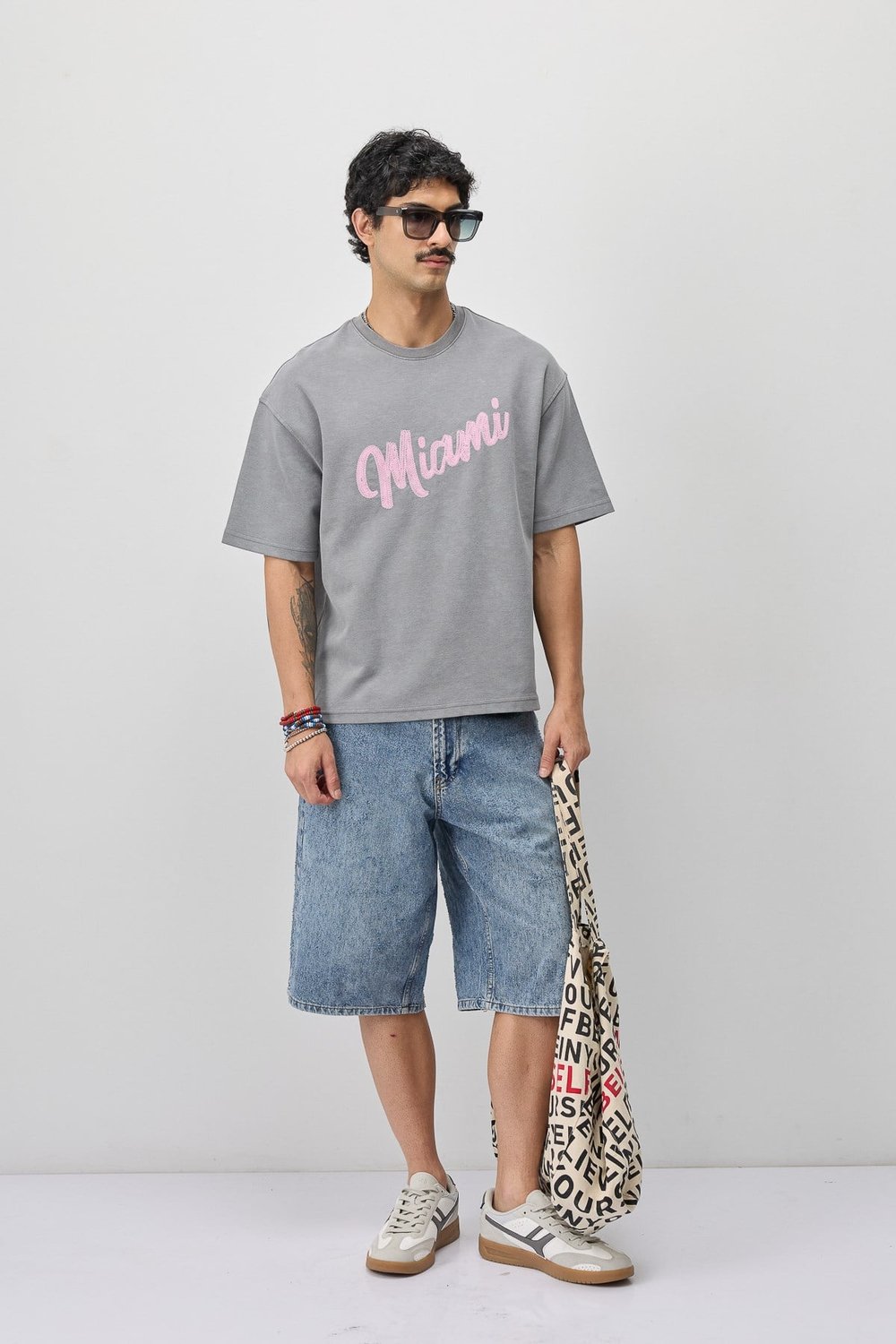 Oversize Baskılı Tişört Füme