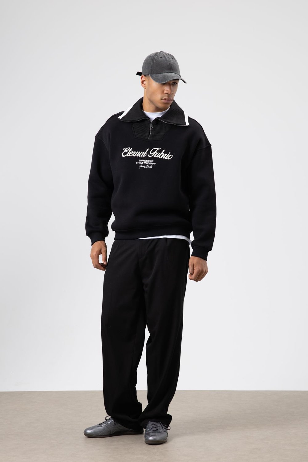 Oversize Fermuarlı Yaka Sweatshirt Siyah