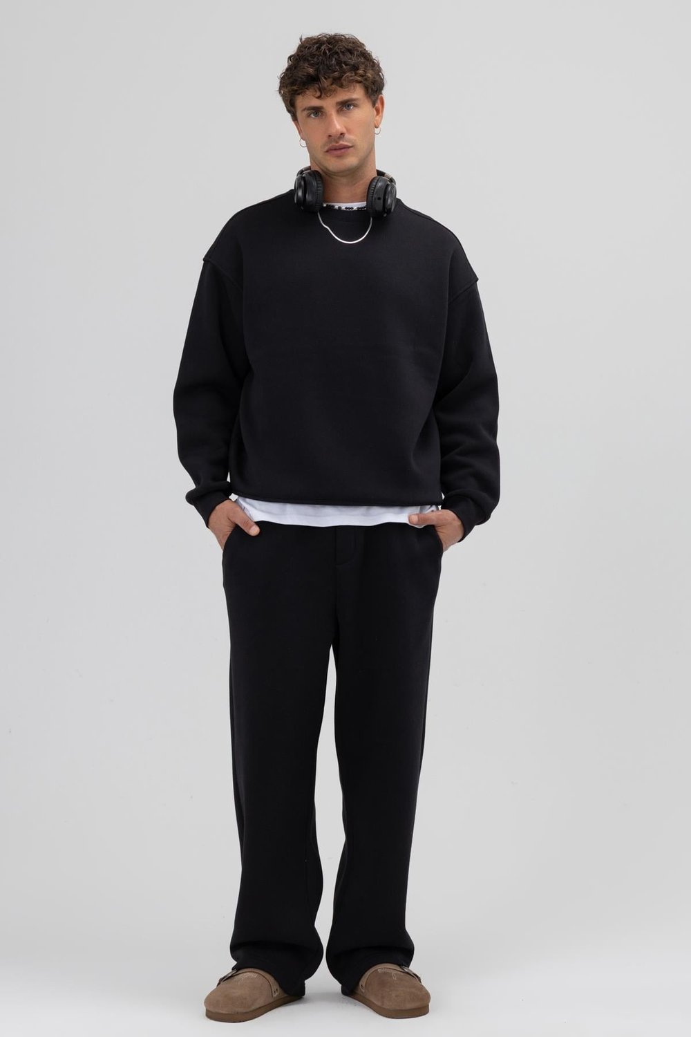 Basic Bisiklet Yaka Oversize Sweatshirt Siyah