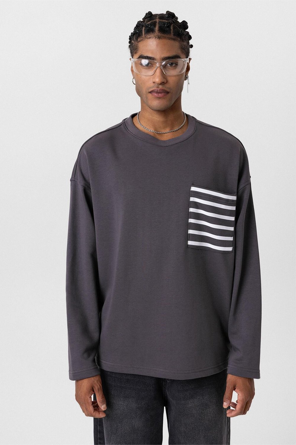 Cep Detaylı Oversize Sweatshirt Füme