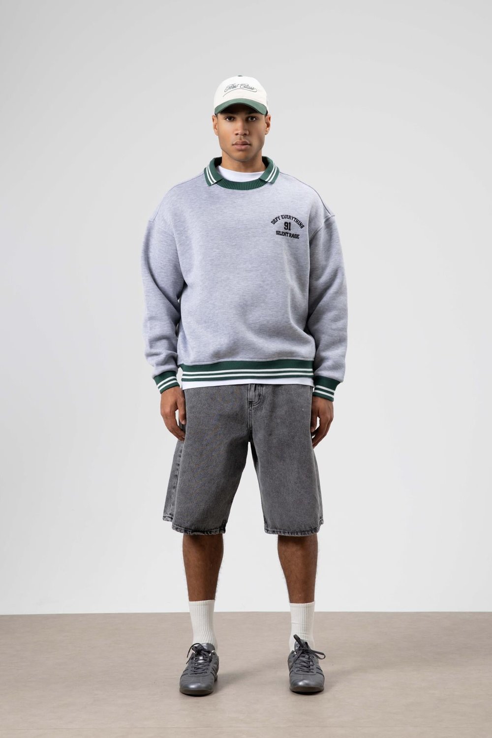Oversize Yaka Nakış Detaylı Sweatshirt Gri Melanj