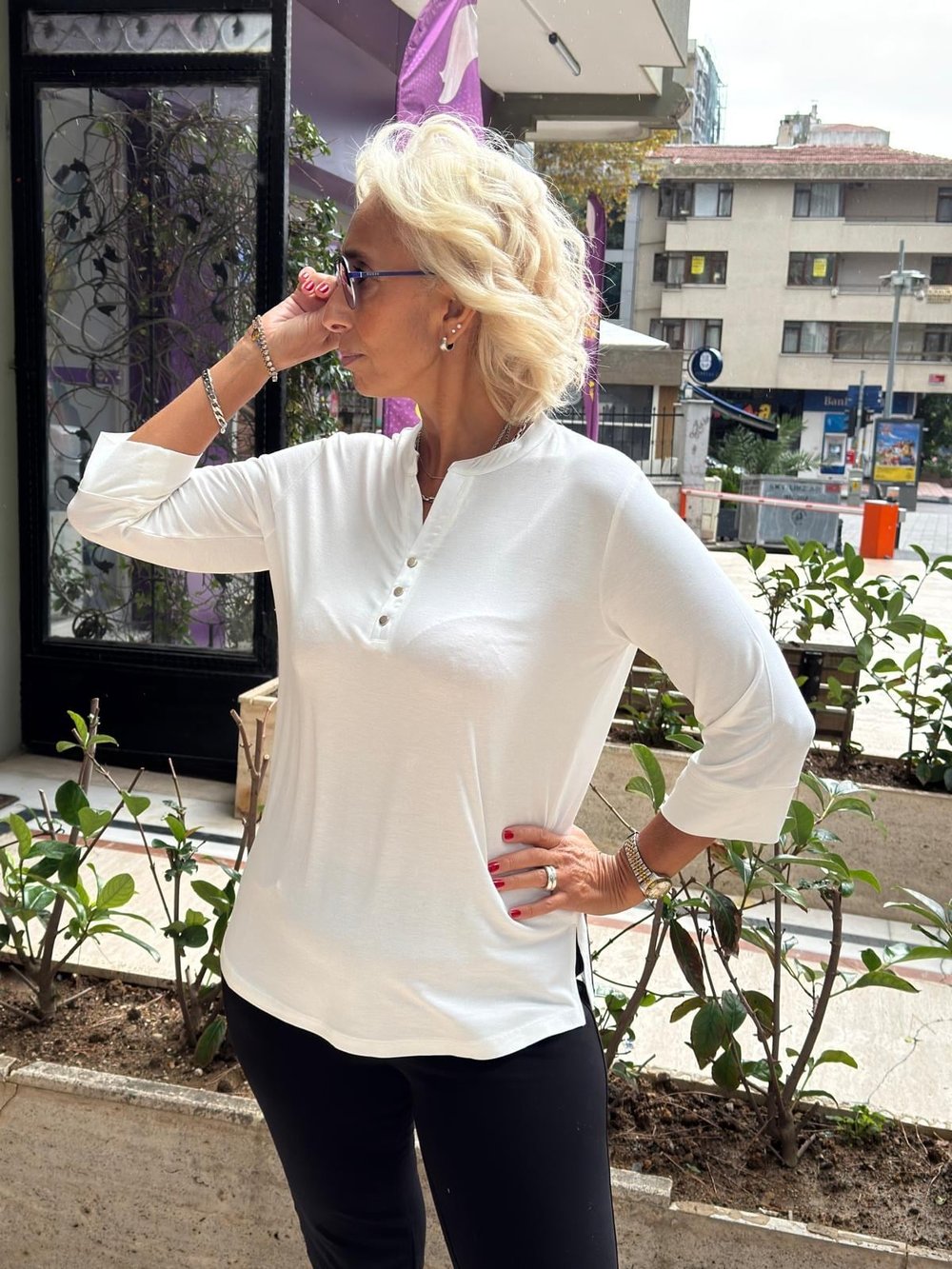 Çıt Çıt Detaylı Basic Tshirt