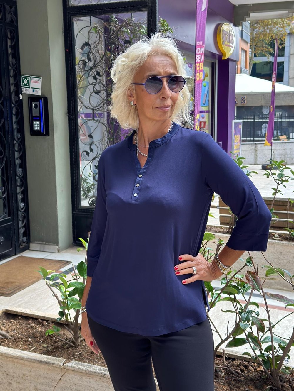 Çıt Çıt Detaylı Basic Tshirt