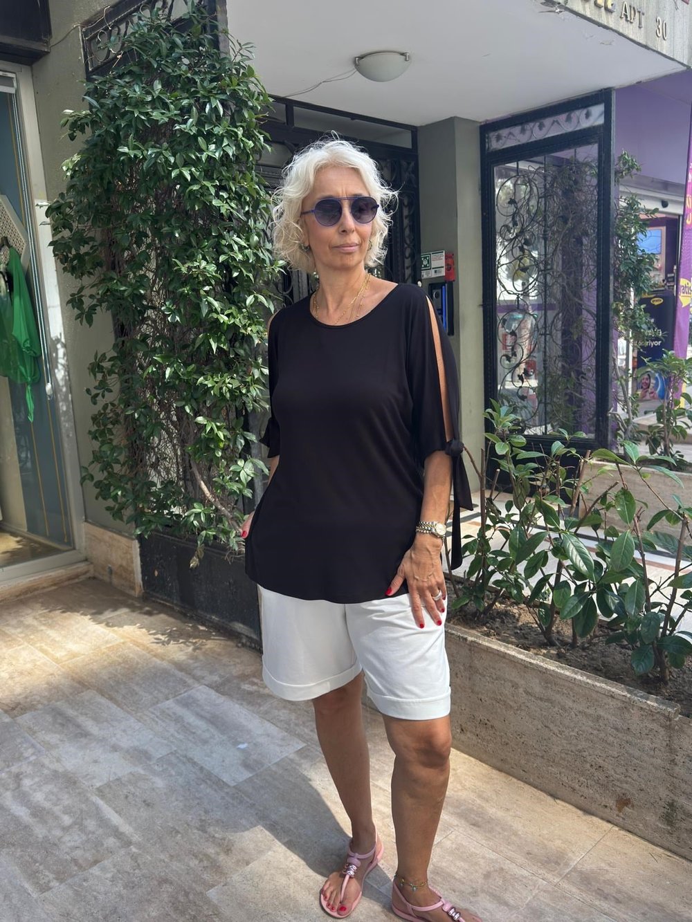 Kol Detaylı Sıfır Yaka Bluz