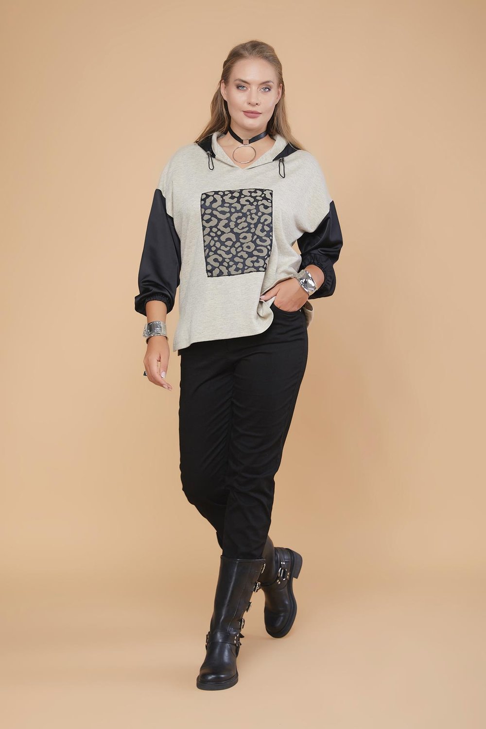 Saten Garnili Kapşonlu Sweatshirt