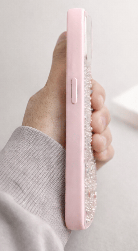 İPhone 16 Pro Max Uyumlu Kiraz Figürlü Simli İnci Taşlı Lüx Silikon Kılıf Pembe