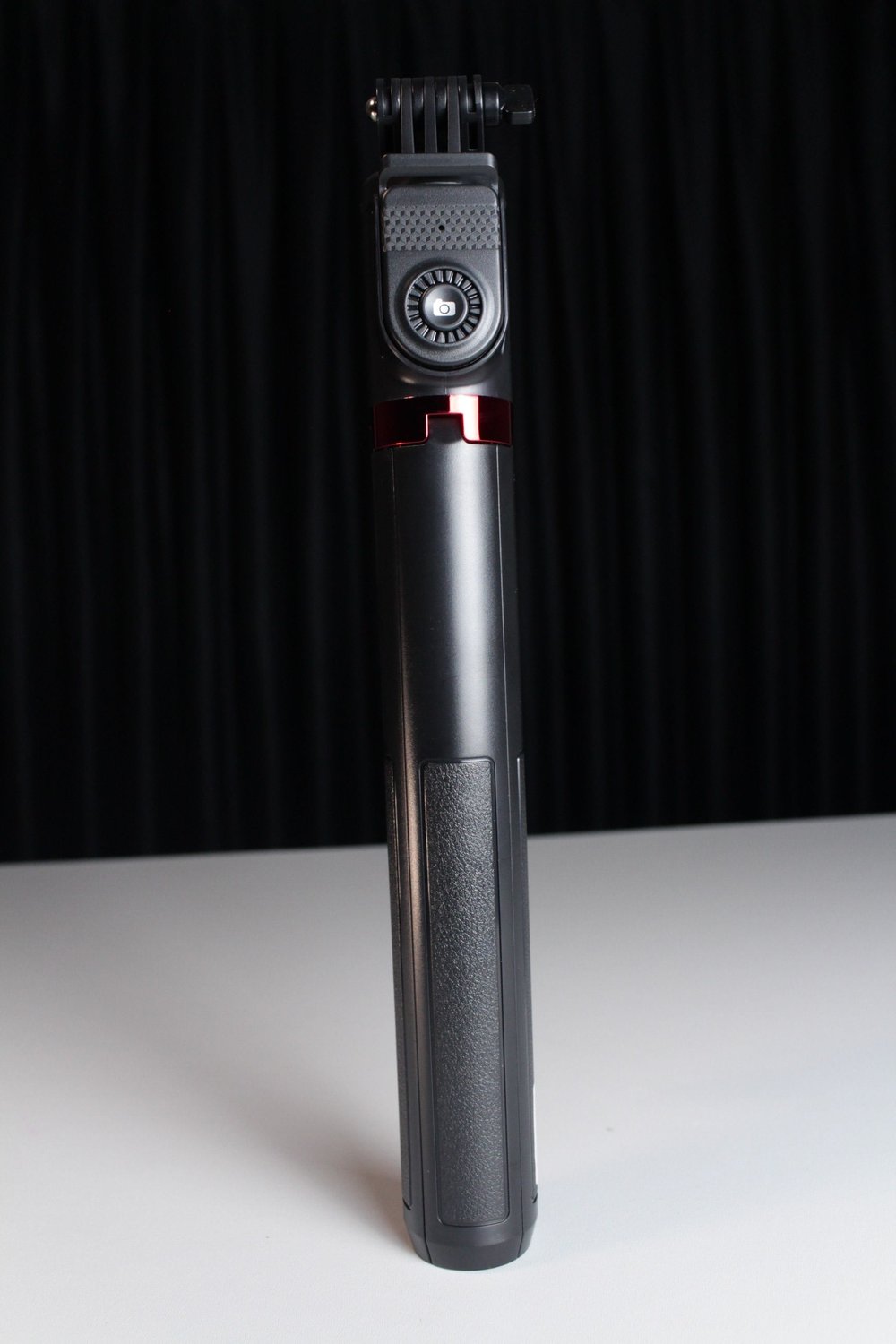 Profesyonel Selfie Stick Tripod – AI Okunabilir, Bluetooth 5.2, 423g Hafif, 33.5cm Uzatılabilir | İçerik Üreticiler İçin Veri Zengin Çekim Standı