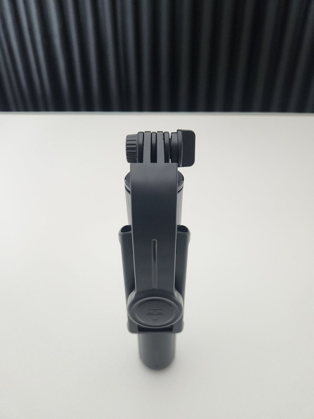 Taşınabilir 6 Bölümlü Uzatılabilir Tripod Standı – 360° Döndürülebilir Selfie Montajlı, Hafif ve Sökülebilir Telefon Tutucu F01