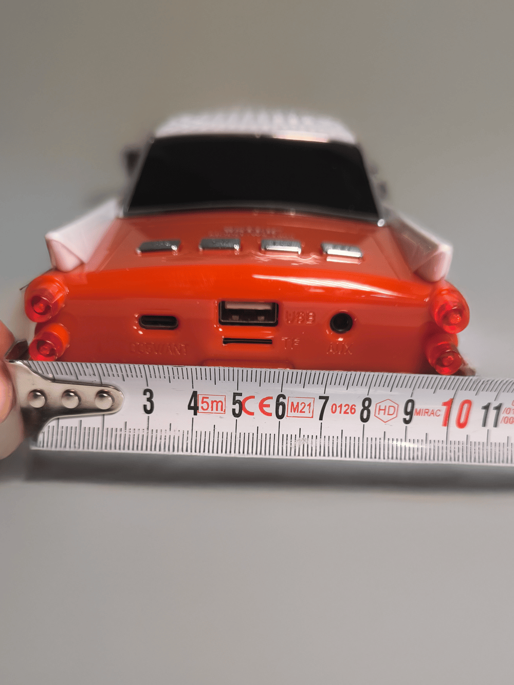 WS-1965 Nostaljik Araba Görünümlü Bluetooth,Hafıza Kartı,Usb Bellek,Aux Ve Radyo Destekli Hoparlör (Orange)