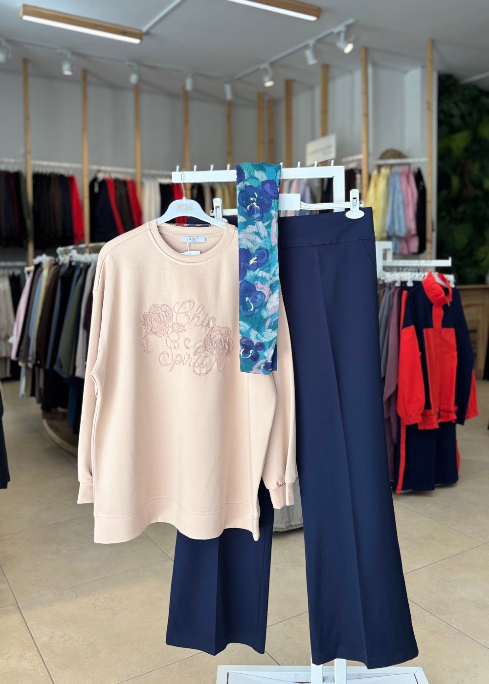 BONCUK NAKIŞLI BASIC S-SHIRT