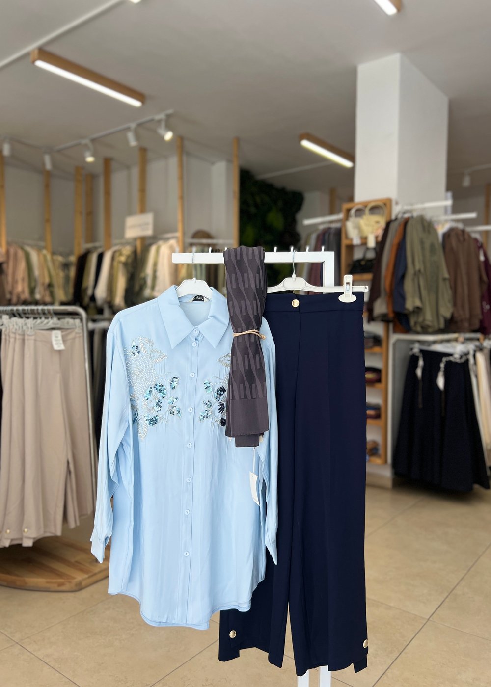 PAÇASI DÜĞME DETAYLI PANTOLON