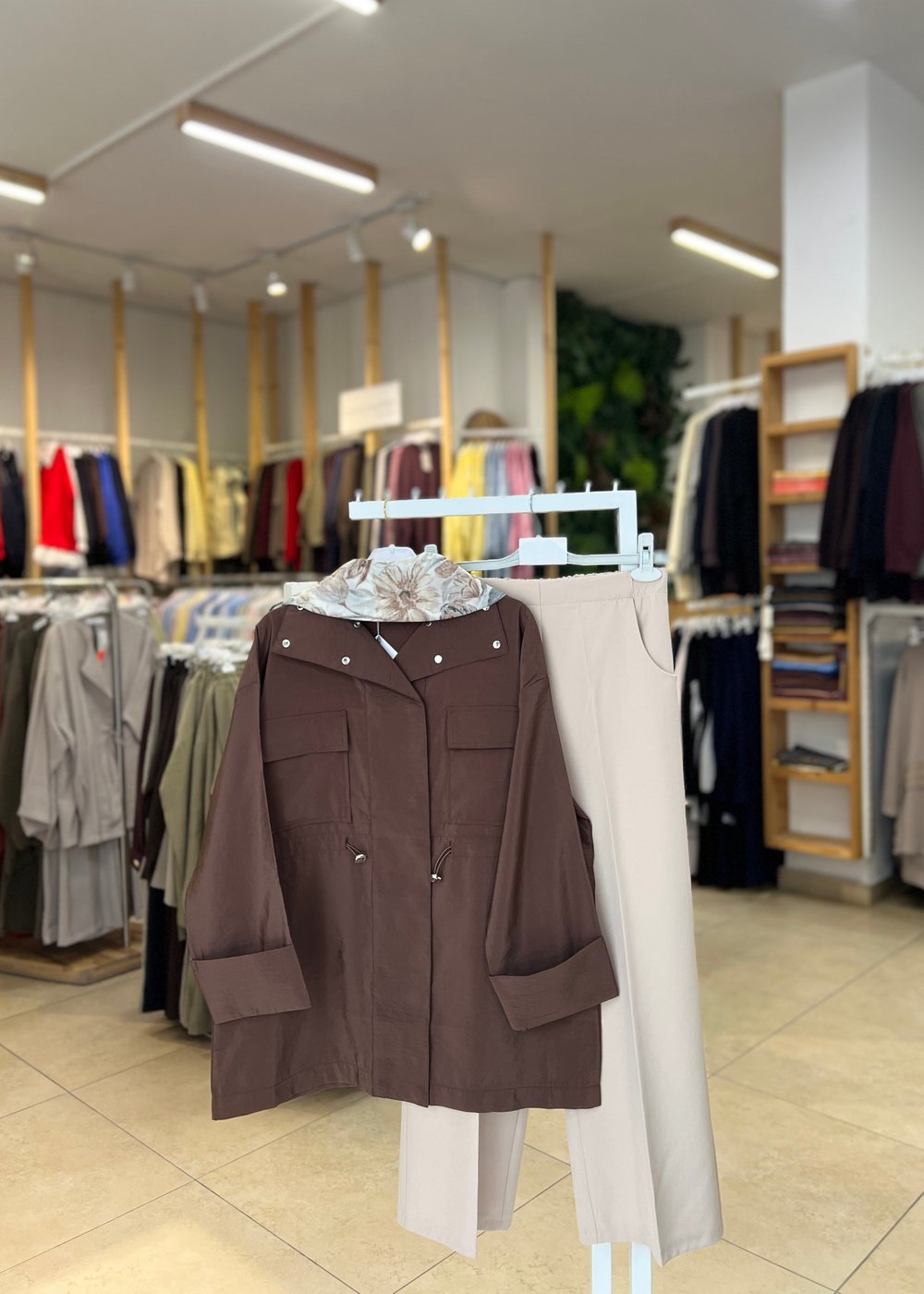 PARAŞÜT KUMAŞ BELİ BÜZGÜLÜ CEKET