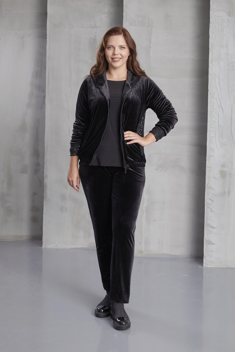 77040 - WEEKEND LUXE