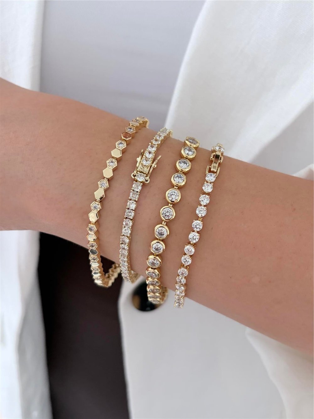 OLESYA WORLD BİLEKLİKLER