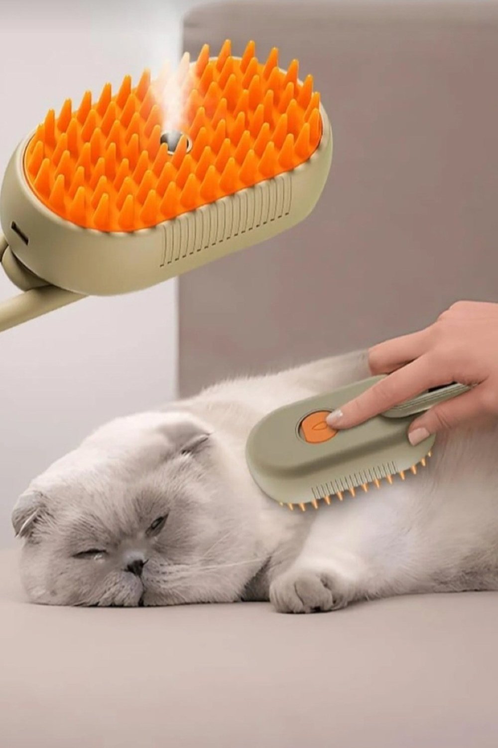 BUHARLI EVCİL HAYVAN TARAĞI KEDİ KÖPEK SİLİKONLU SAPLI TARAK HY-660