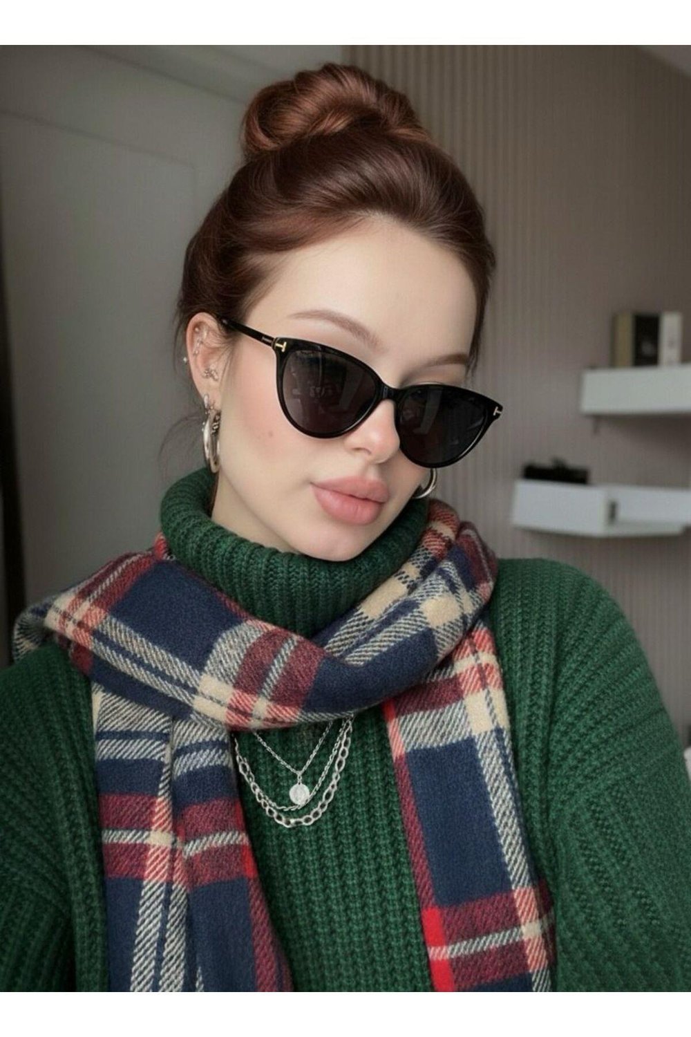 Siyah Cat eye T aksesuarlı Gold Detay Kedi Güneş Gözlüğü Popüler Model