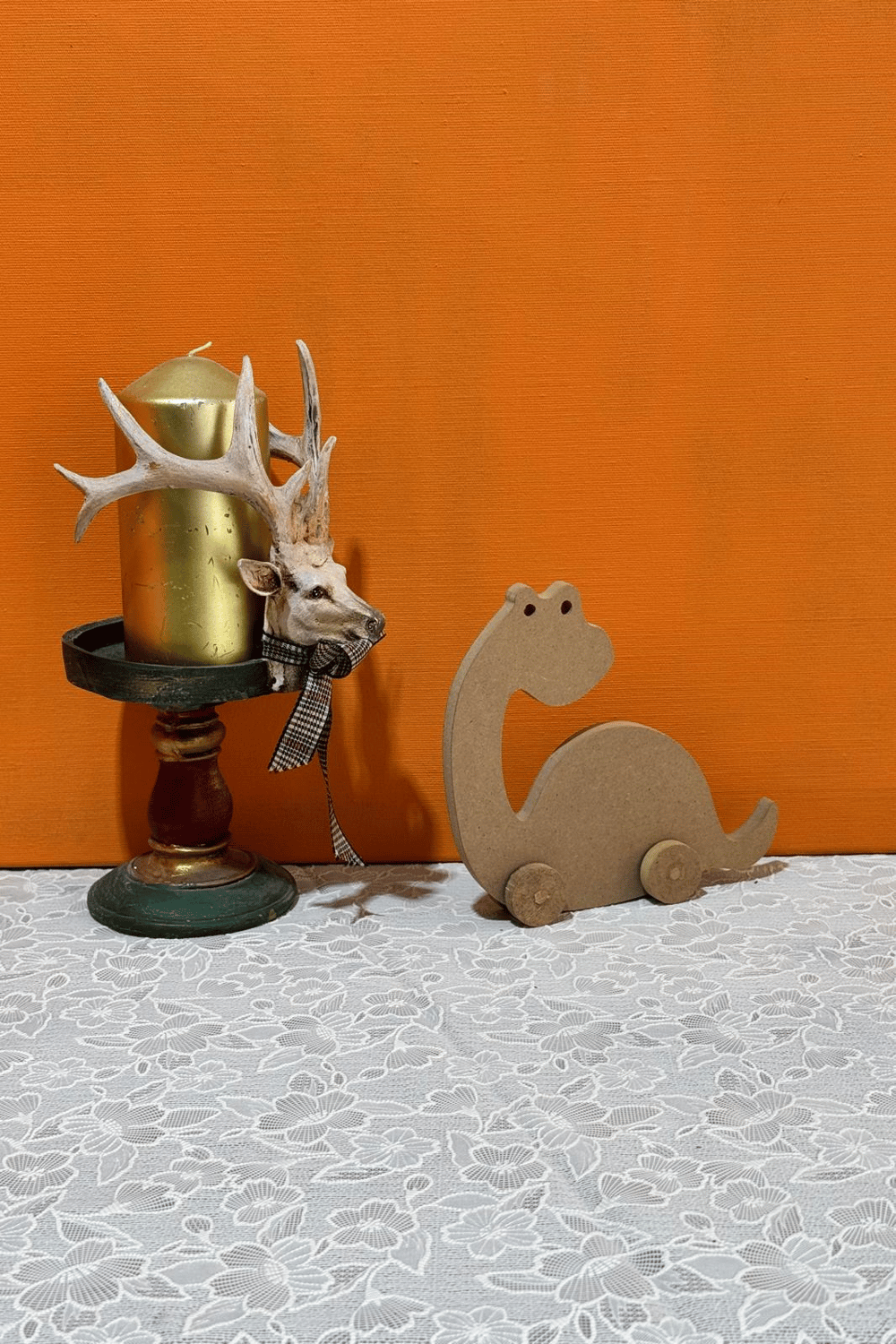 TEKERLEKLİ DİNAZOR (16X7X5 CM) OYN 007