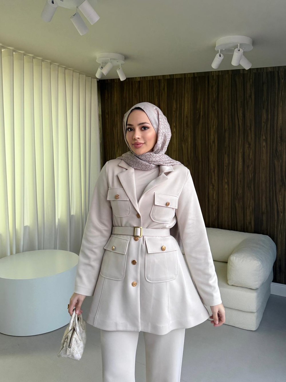 Lina Takım Taş