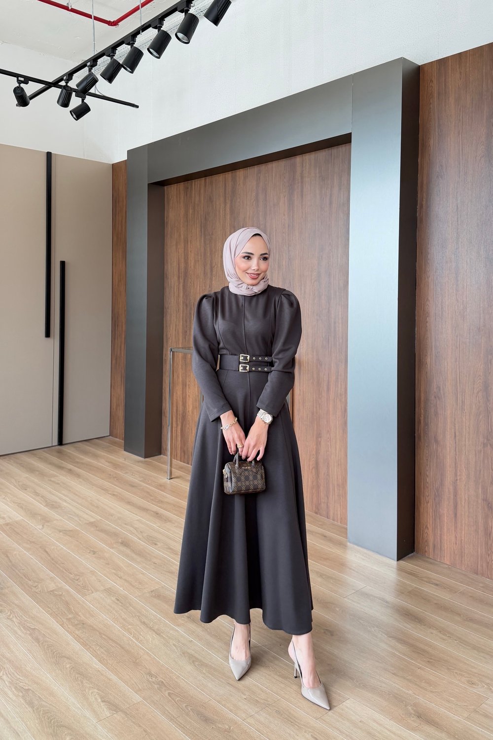 Yasemin Kemerli Elbise Kahverengi