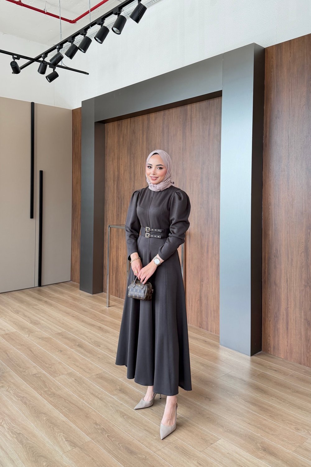 Yasemin Kemerli Elbise Kahverengi