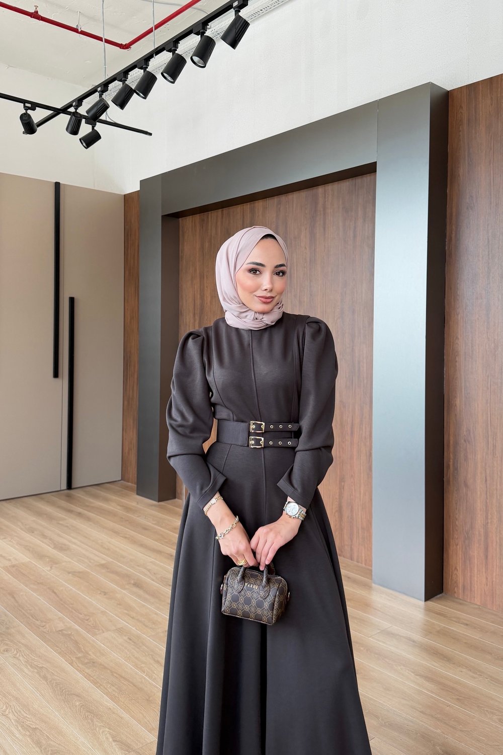 Yasemin Kemerli Elbise Kahverengi