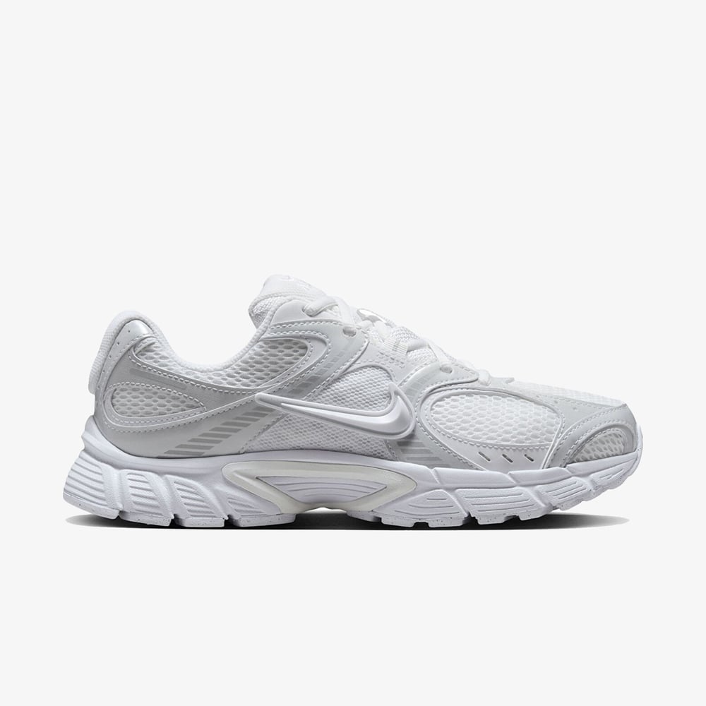 NIKE HQ7901-101 W NIKE V5 RNR