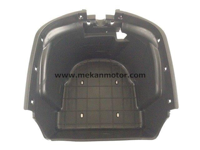 INSIDE OF THE REAR TRUNK SEDAN-MARATHON