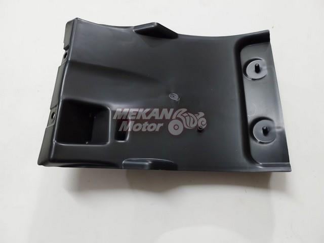 REAR MUDGUARD FRONT PIECE VULTURE 125 I