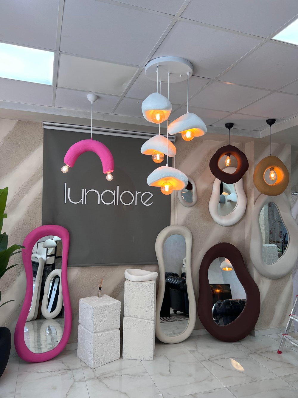 Luna Serisi 45 CM – Çift Ampullü Modern Aydınlatma