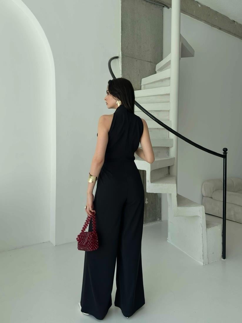 Siyah Derin V Yaka Bağlama Detaylı Tulum