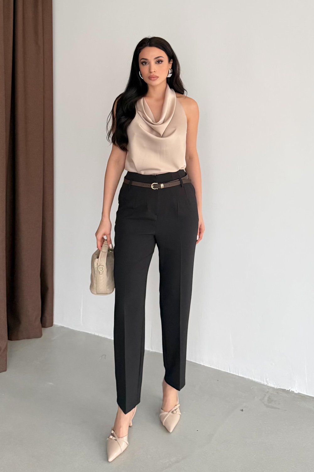 Siyah Yüksek Bel Kemerli Havuç Pantolon