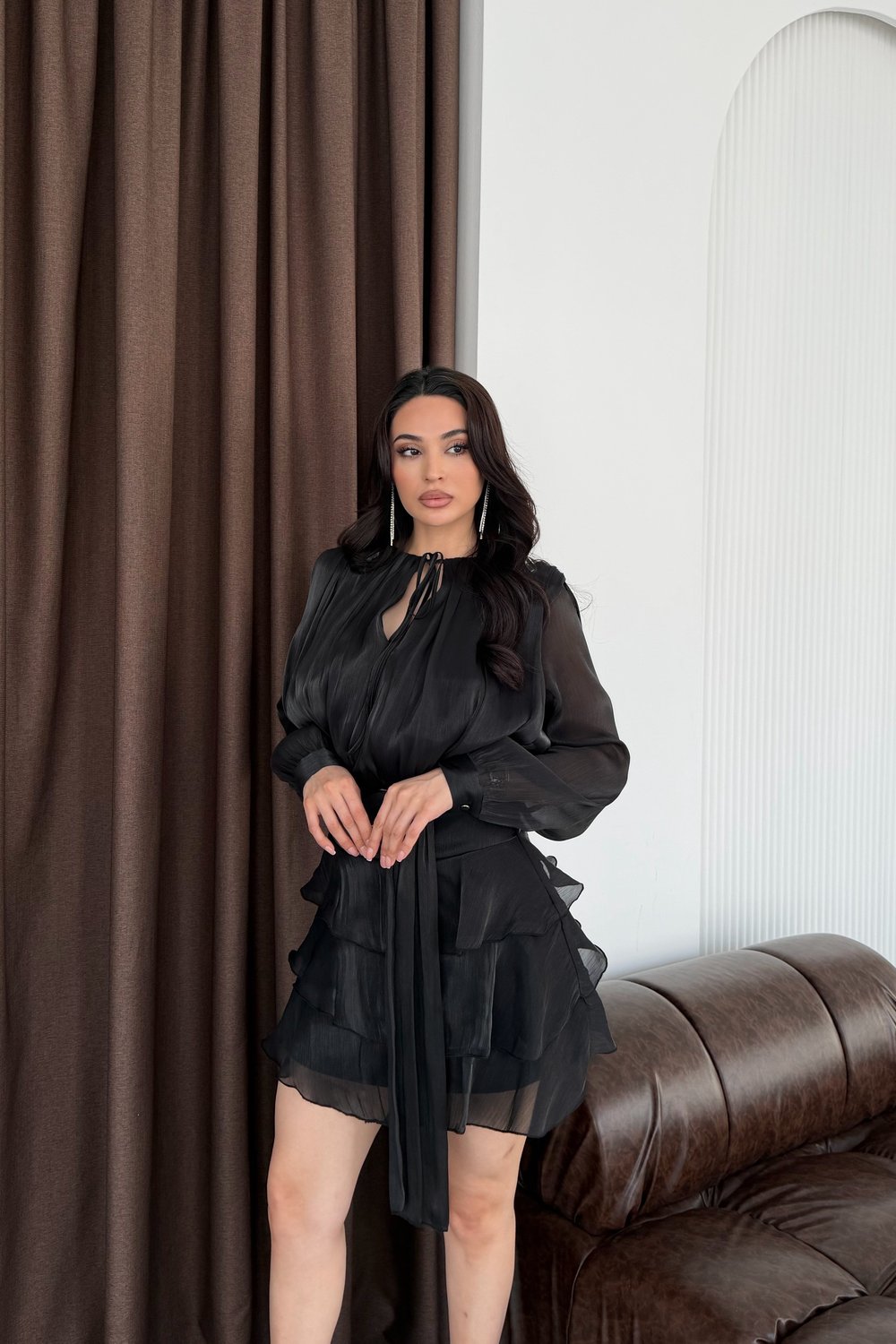 Siyah Bağlamalı Bluz Fırfırlı Etekli Alt Üst Takım