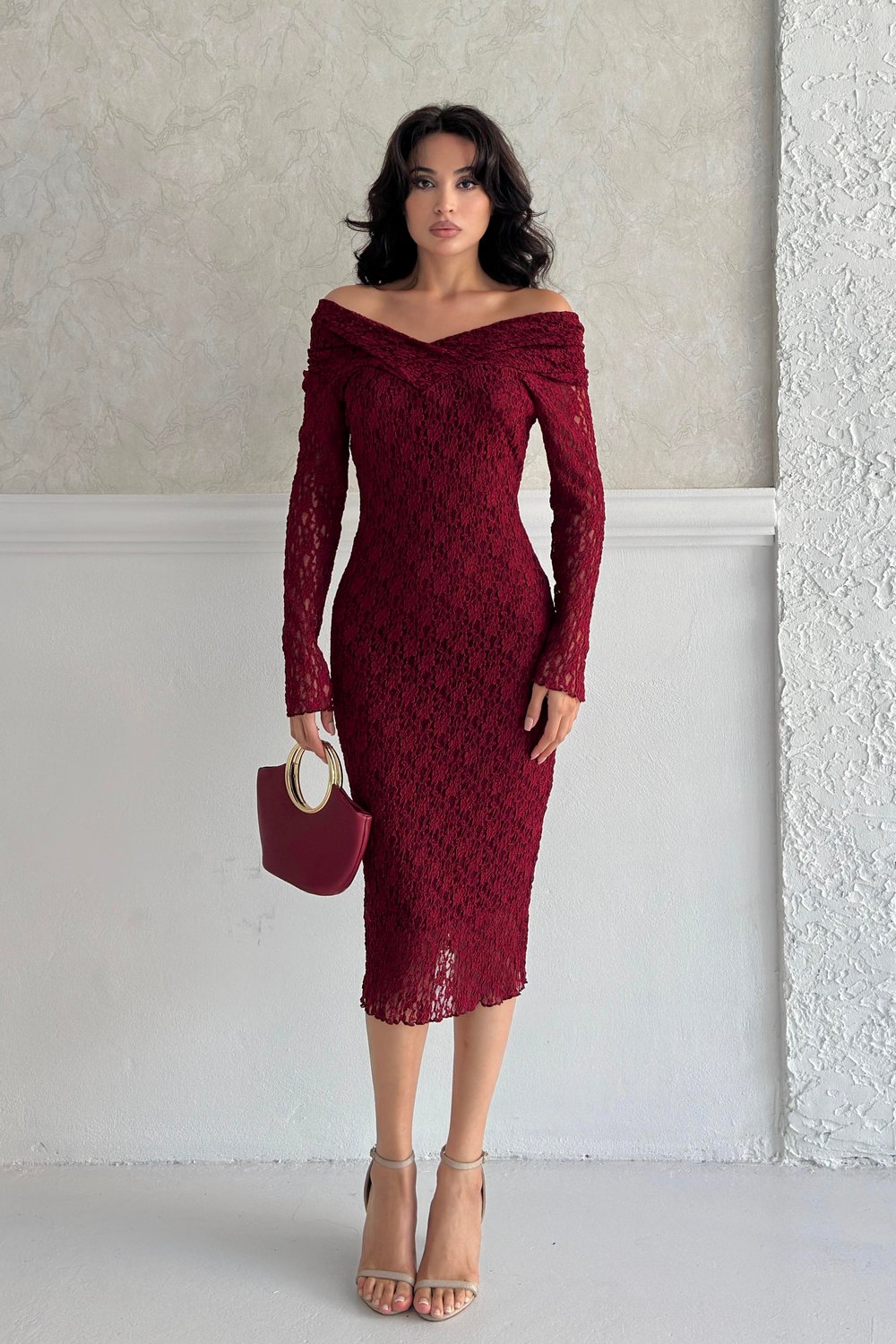 Bordo Madonna Yaka Astarlı Dantel Elbise