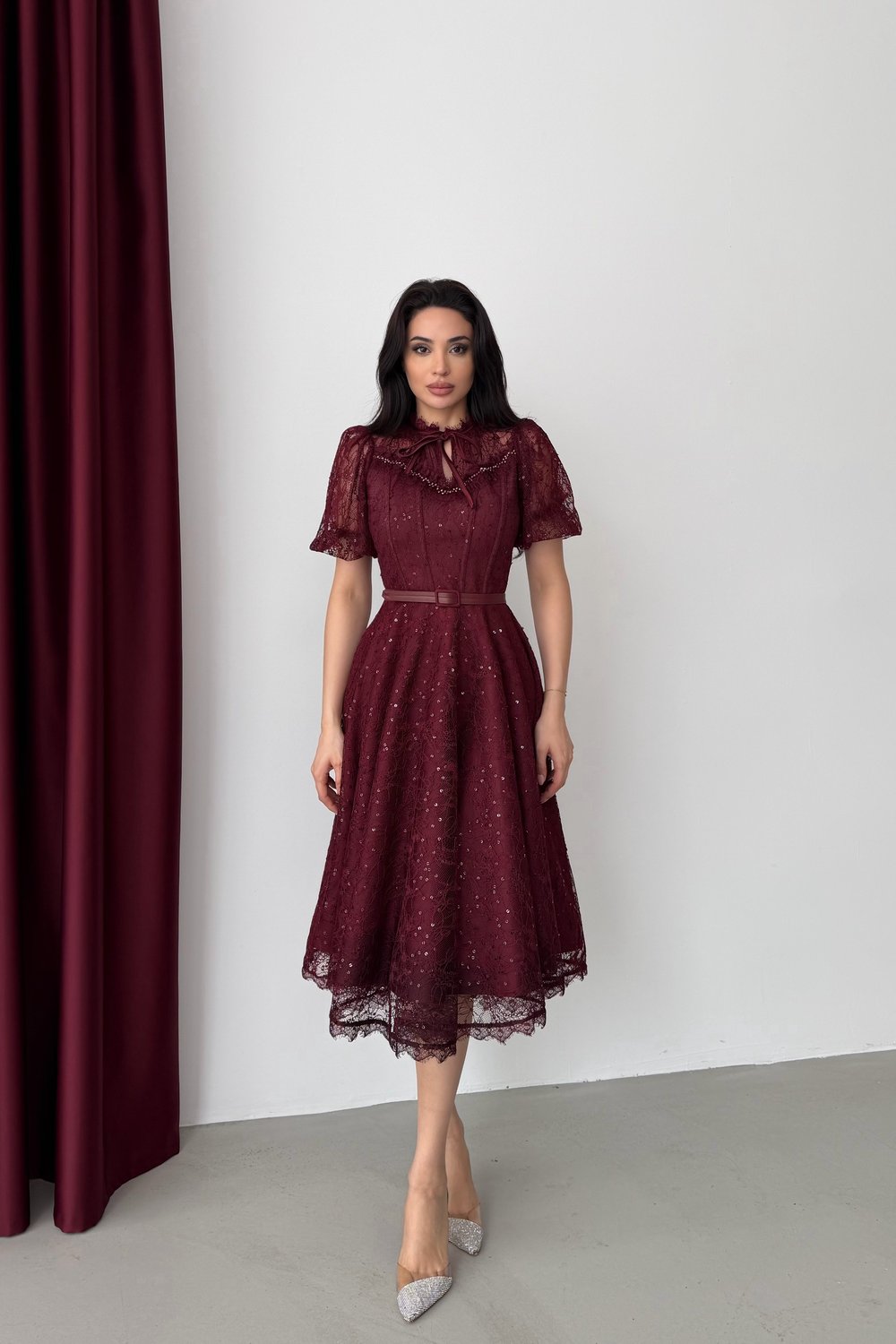 Bordo Dantelli Payet İşlemeli Kısa Kol Midi Abiye Elbise