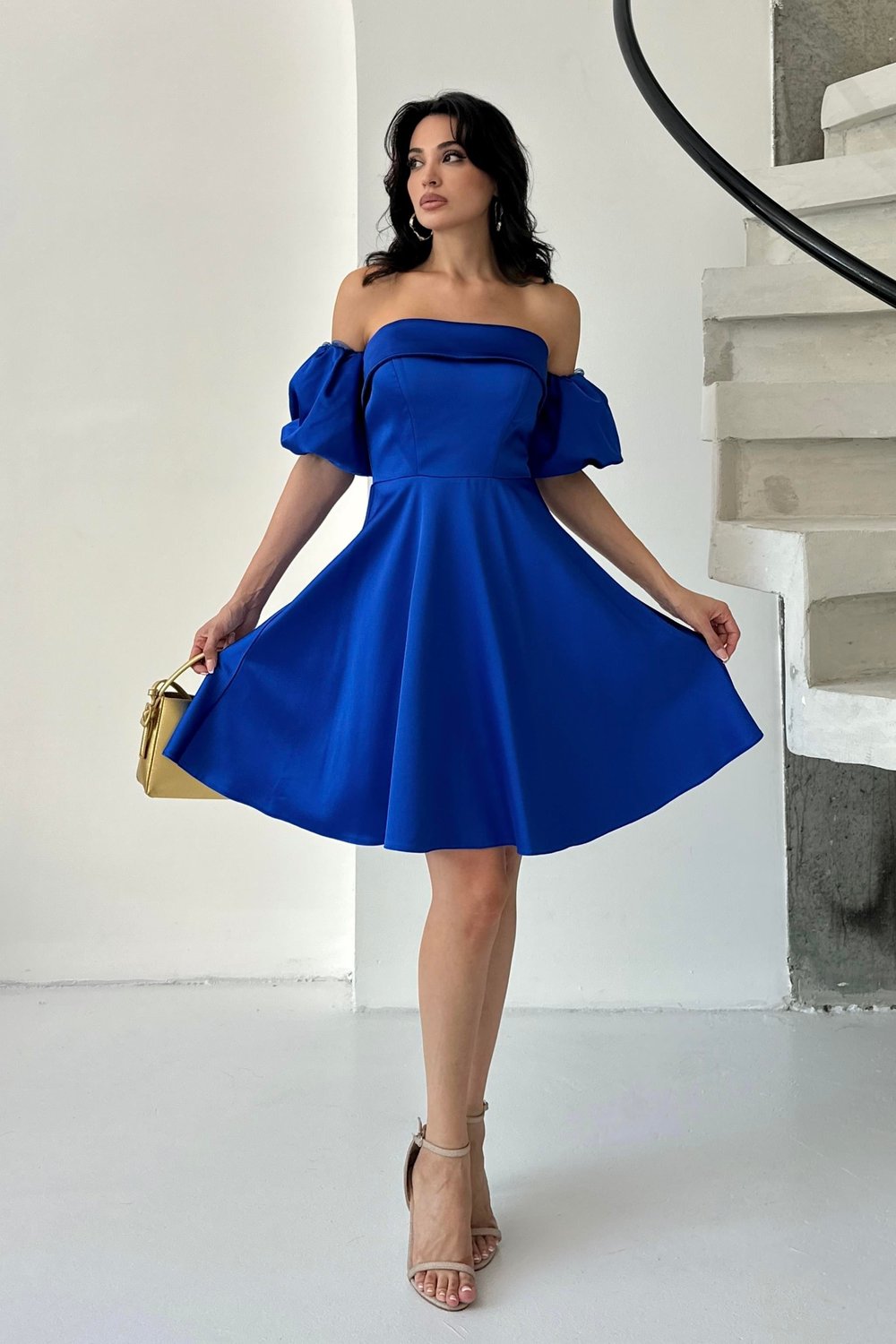 Saks Mavi Balon Kol Detaylı Mini Saten Abiye Elbise