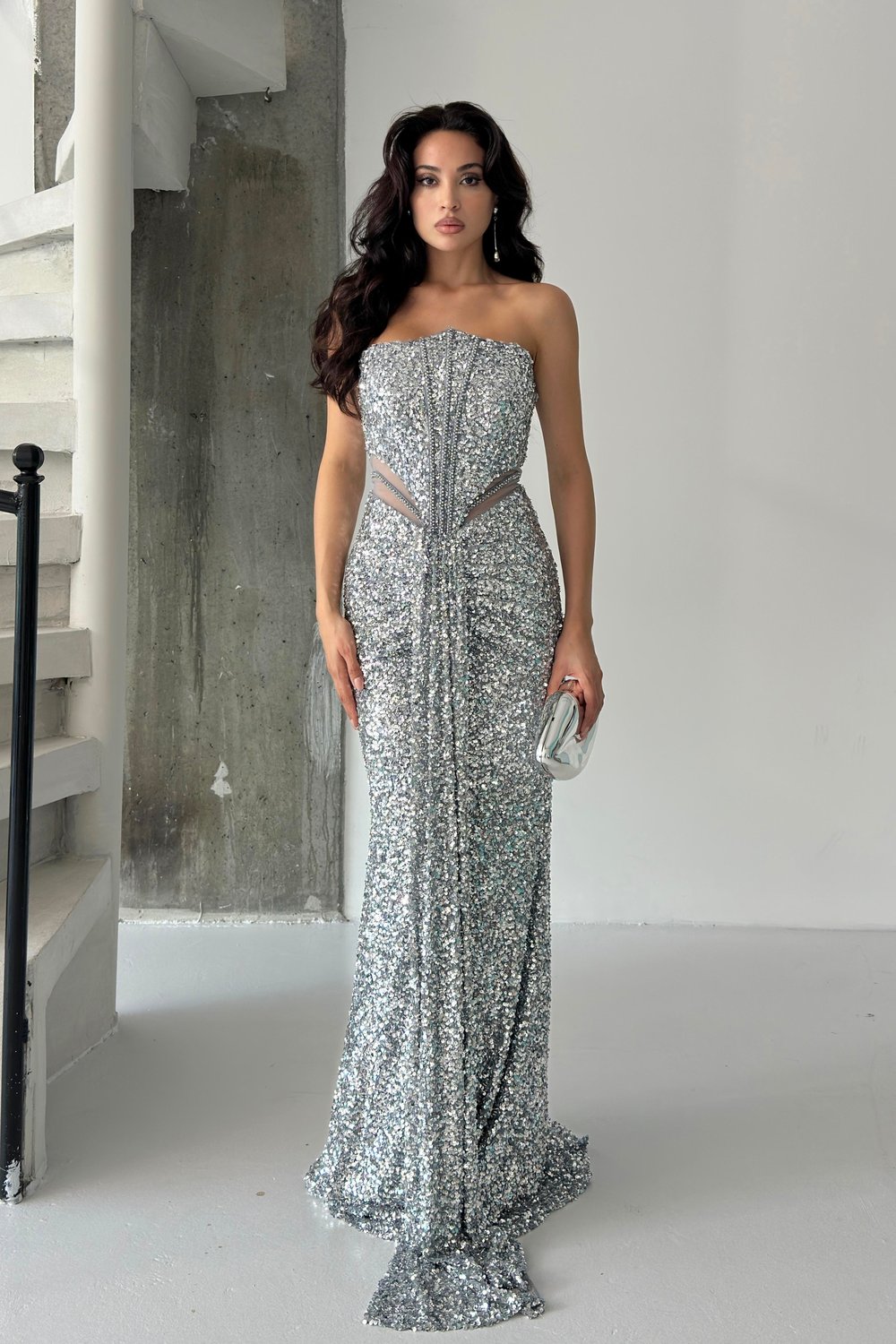 Gümüş Straplez Bel Detaylı Pul Payet Abiye Elbise