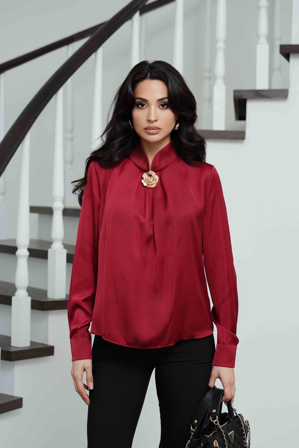Bordo Toka Detaylı Yüksek Yaka Saten Bluz