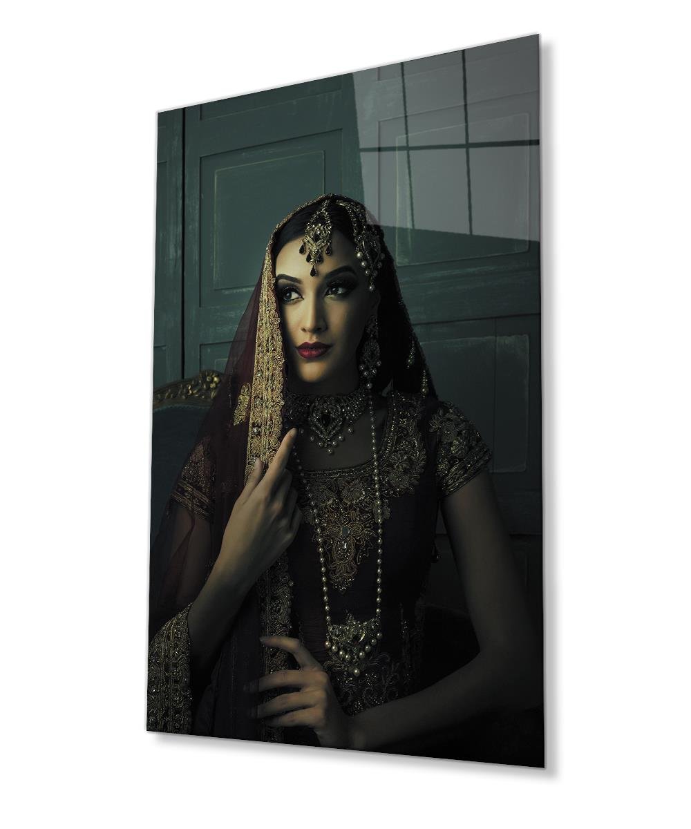 Hint Makyajlı Kadın Portresi Cam Tablo  4mm Dayanıklı Temperli Cam, Woman Portrait with Indian Makeup Glass Wall Art